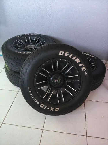 rodas com pneus aro 18 off-road