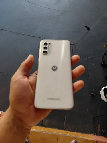 Moto G52