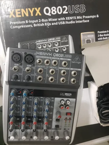 Behringer Xenyx Q802 USB