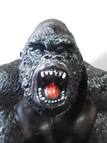 Boneco Kong! A Ilha da Caveira