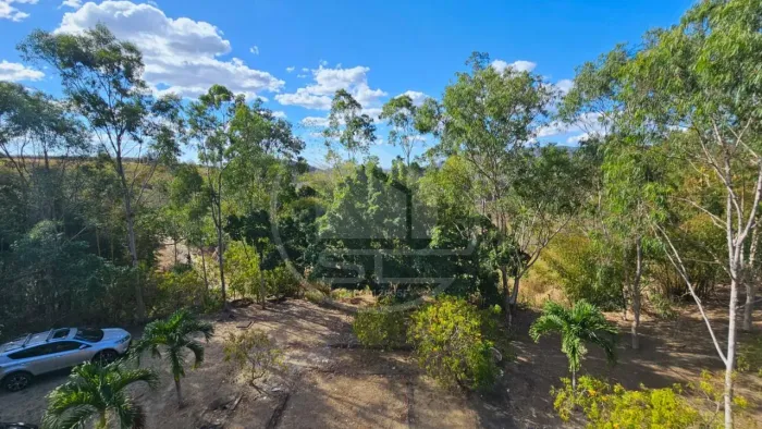 Casa para Venda em Mulungu, Centro, 4 dormitórios, 2 suítes, 3 banheiros, 10 vagas
