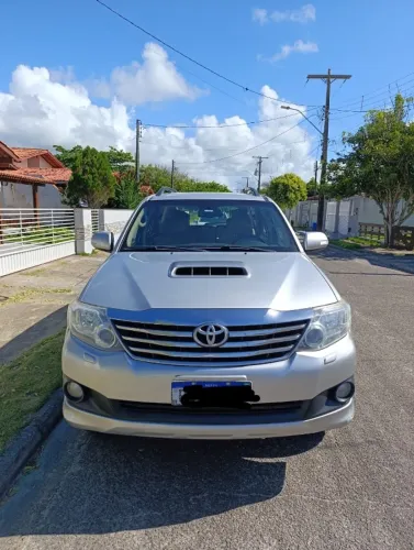 Toyota Hilux SW4 SRV D4-d 4X4 3.0 TDI Dies. AUT 2015