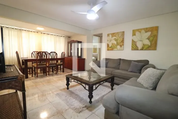 Casa à Venda - Vila Assunção, 3 Quartos, 348 m2