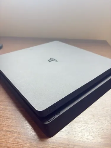 PS4 500GB SLIM