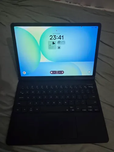 Tablet s10 fe + teclado original