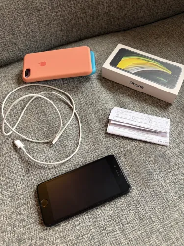 iPhone SE caixa e nota fiscal 