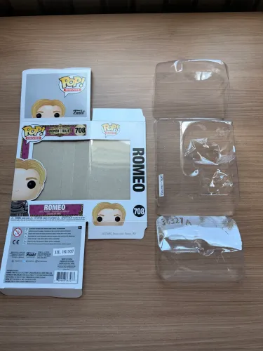Caixa com blister Funko Romeo - 708