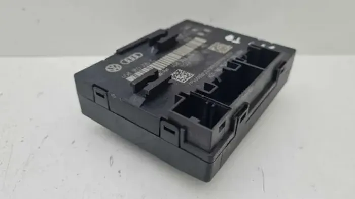 Modulo Da Porta Traseira Direita Audi A7 2011/12 4g8959795 Preto