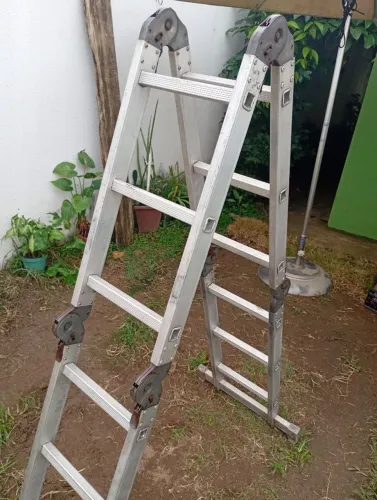 Escadas articulada