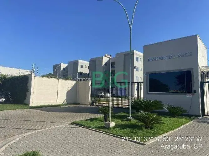 Apartamento com 2 dormitórios à venda, 39 m² por R$ 90.903,79 - Conjunto Habitacional Clau
