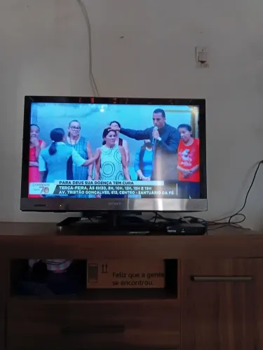 Vende-se está tv Sony com convesor