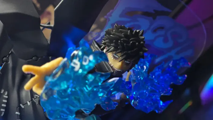 Dabi Revoltech Perfeito estado