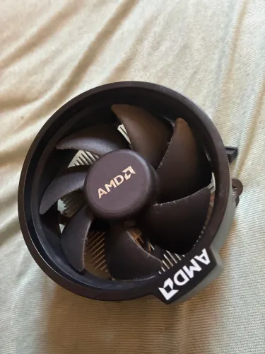 Ryzen 5 1600 + Cooler Box Amd