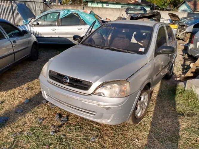 Gm Corsa Sedan 2003 1.8 sucata para retirada de peças