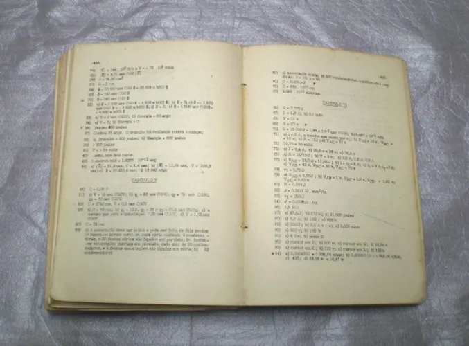 Livro técnico didático antigo. - Cód. 343 -