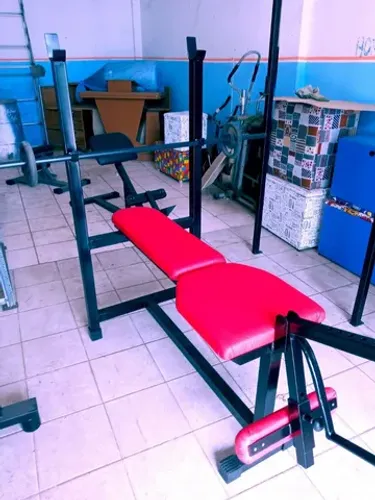 Supino reto inclinado com extensora flexora conjugada