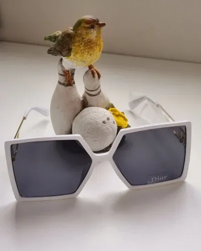 Oculos de Sol Novo