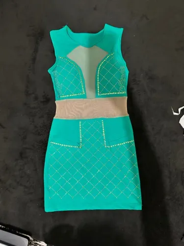 Vestido coladinho brilho e Tule