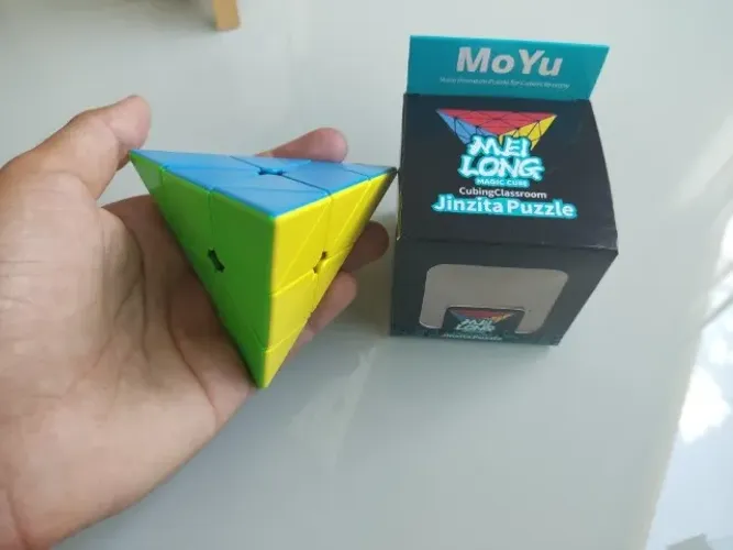 Cubo Mágico Profissional Pyraminx Qualidade Top