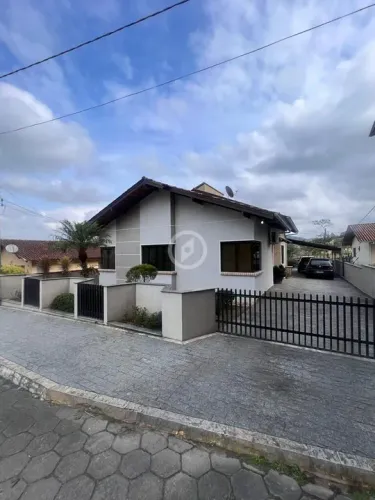 Casa à venda no bairro Avaí - Guaramirim/SC
