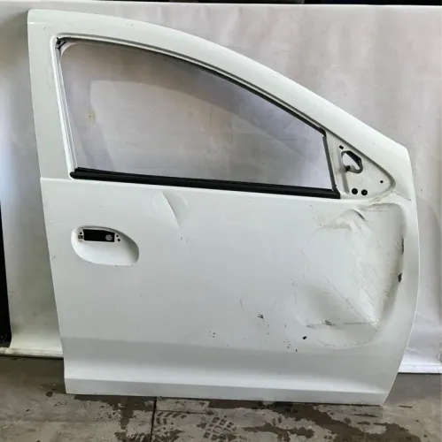 Porta dianteira direita Sandero 2018