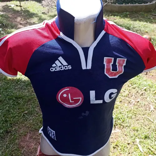 Camisa da lá u do Chile 