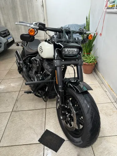 Fat bob muito nova!