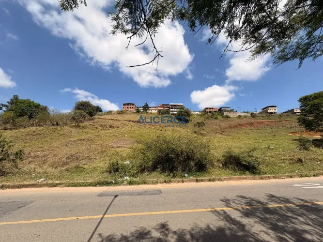 Terreno ou lote à venda de 500 metros quadrados no Caiçaras