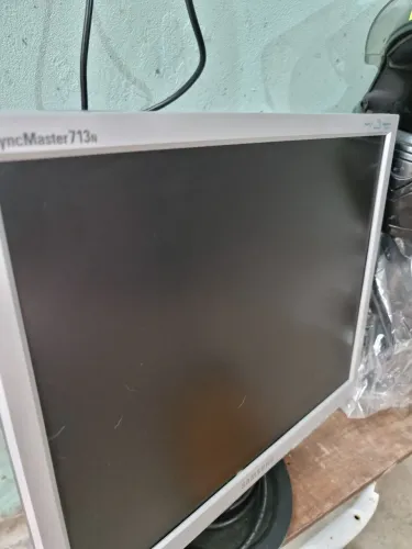 MONITOR SAMSUNG 17" VGA