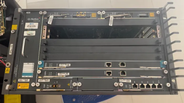 OLT chassis AN5516-06B FIBERHOME 06U 2X HU2A+2 HSWA/ SEM PLACA/SEM FONTE