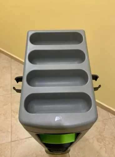 TORRE XBOX ONE PORTA JOGOS E MANETE
