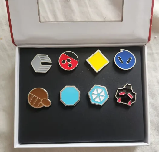 Pokémon - Insígnias de Johto (estojo)