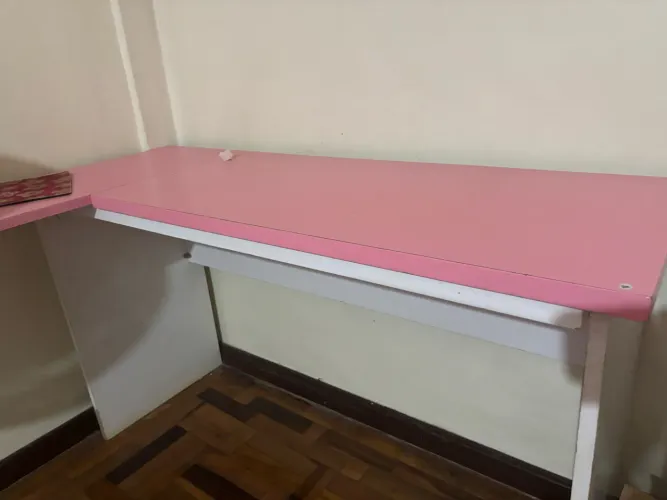 ESCRIVANINHA ROSA COM BRANCO 