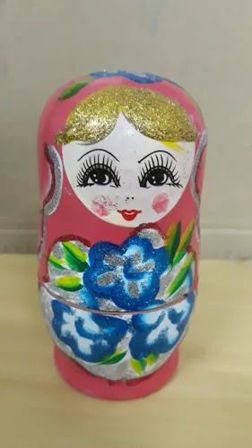  Matrioska Russa de Madeira - com 5 bonecas