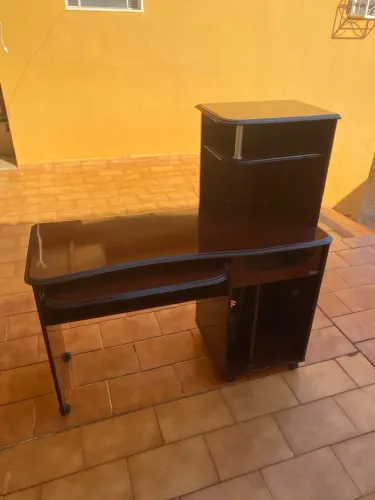 Escrivaninha com Suporte para Computador