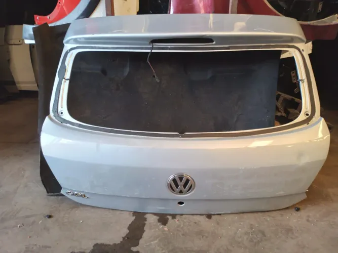 Tampa traseira Volkswagen Gol G6 Original Com Leve Detalhe