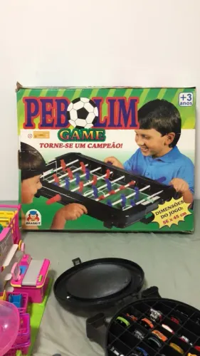 Jogo de Pebolim Infantil - Brinquedo Divertido para a Criançada