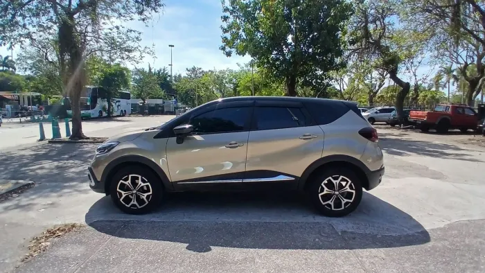 Renault Captur Iconic 1.3 TB 16V Flex 5P AUT 2022