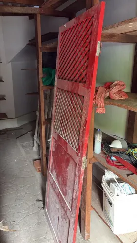 Porta madeira Largura 85cm Altura 2,11