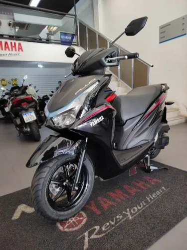 Fluo Hybrid 125 - Gabriel Barros Yamaha 