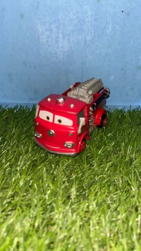 Miniatura Carros Disney Pixar Caminhão De Bombeiros Radiator Spring Vermelho