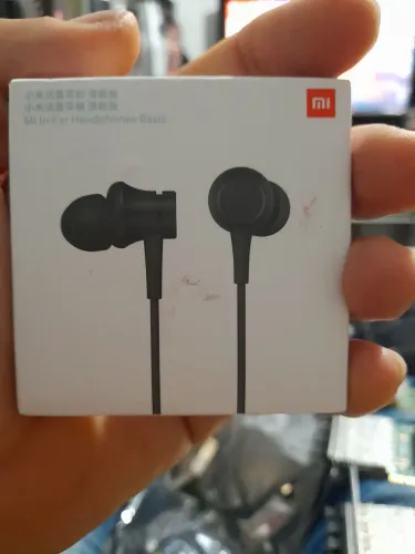 Fone de ouvido com fio Mi In-Ear Headphones Basic- Xiaomi - Preto