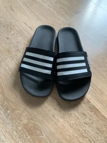 Chinelo Adidas Preto com Listras Brancas Tamanho 42 