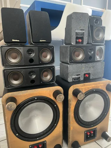 Conjunto de Caixas de Som Gradiente + Subwoofers