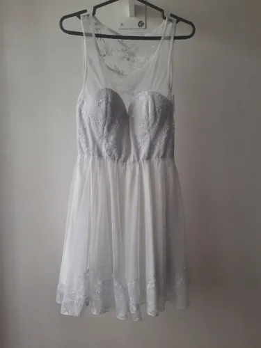 Vestido de Festa Branco com Renda e Tule - Noiva para casamento no civil - Seminovo 