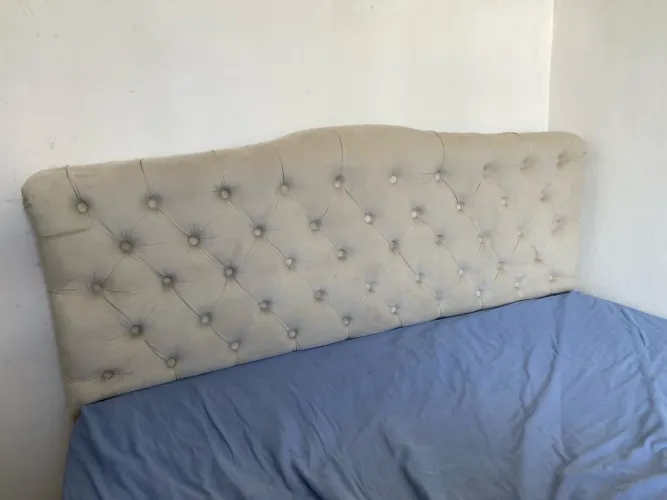 Cabeceira de Cama Estofada - Elegância e Conforto!