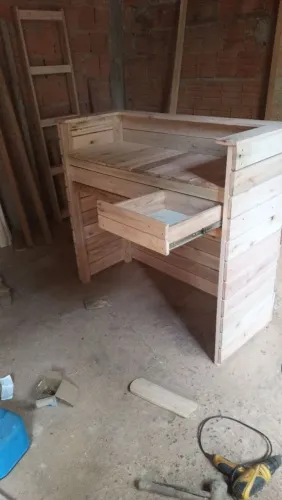 Balcão de atendimento de paletes 