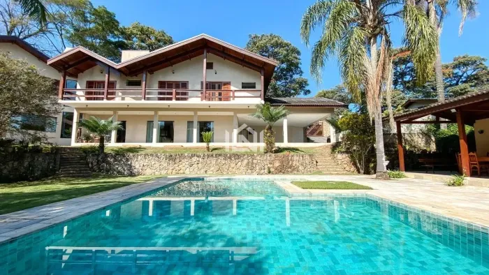 Casa à venda no condomínio Villa Vianna.
