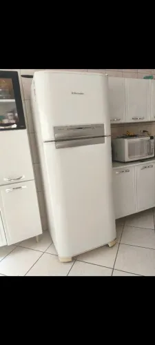 Geladeira 420 eletrolux
