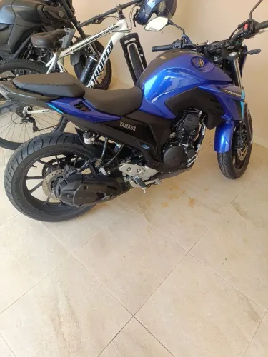 Fazer 250 conected